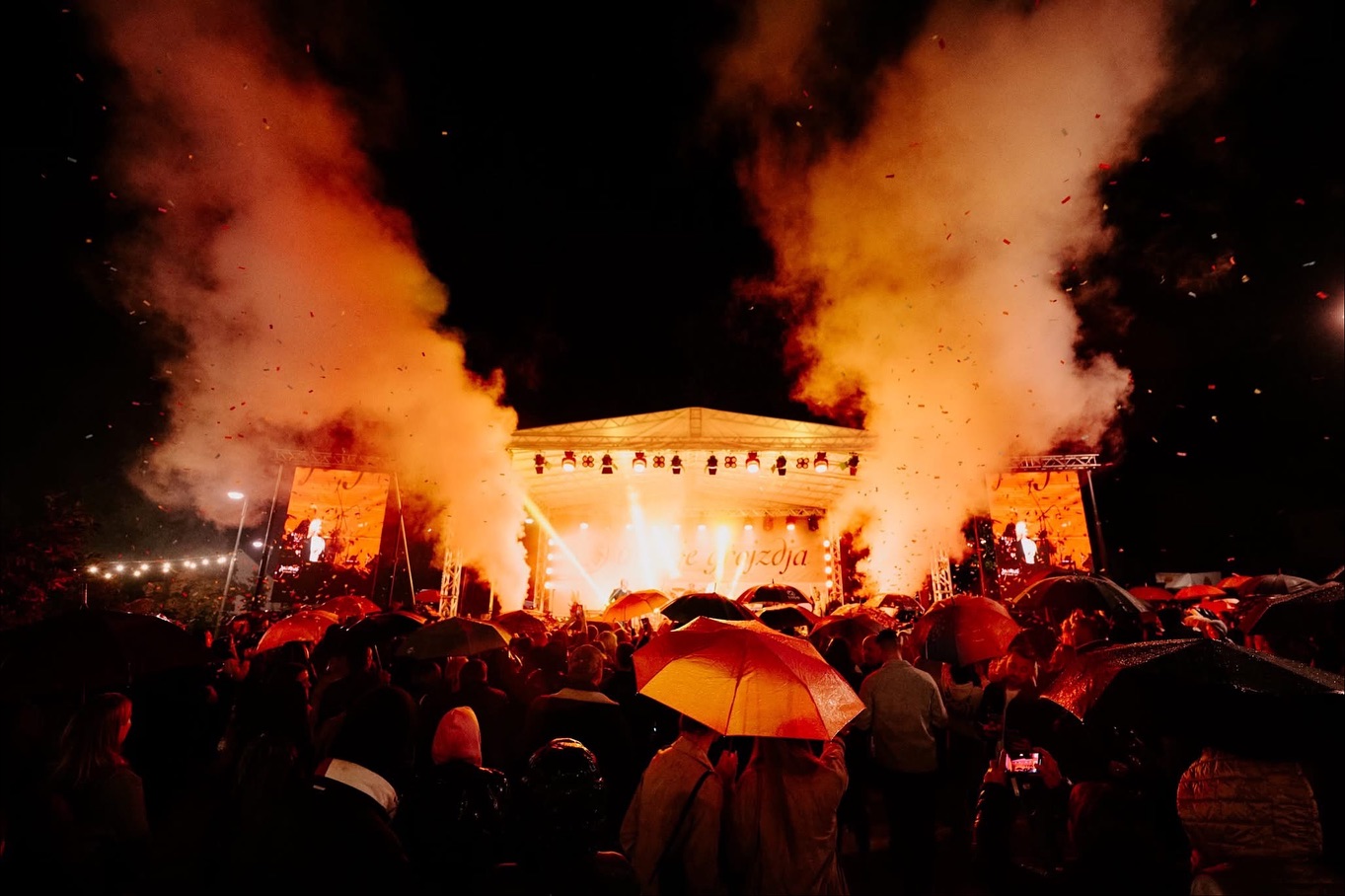 Koncert Jelene Rozge u Pregradi — pirotehnika i specijalni efekti